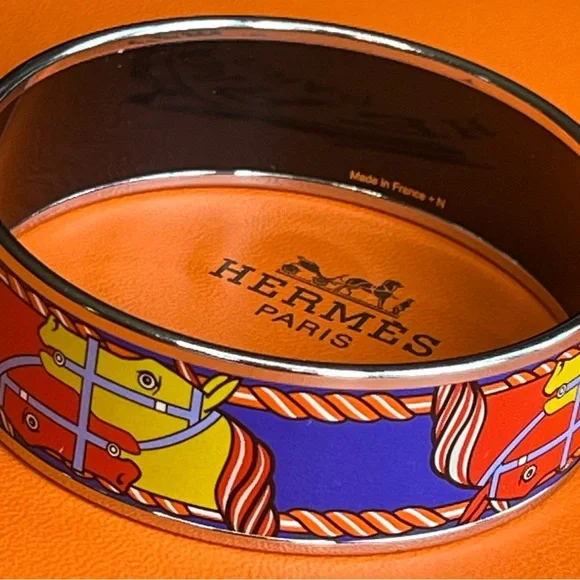 🔥SALE Hermes Enamel GM Bangle Horse Motif Bracelet Cloisonné Metal Multicolor - Picture 7 of 8